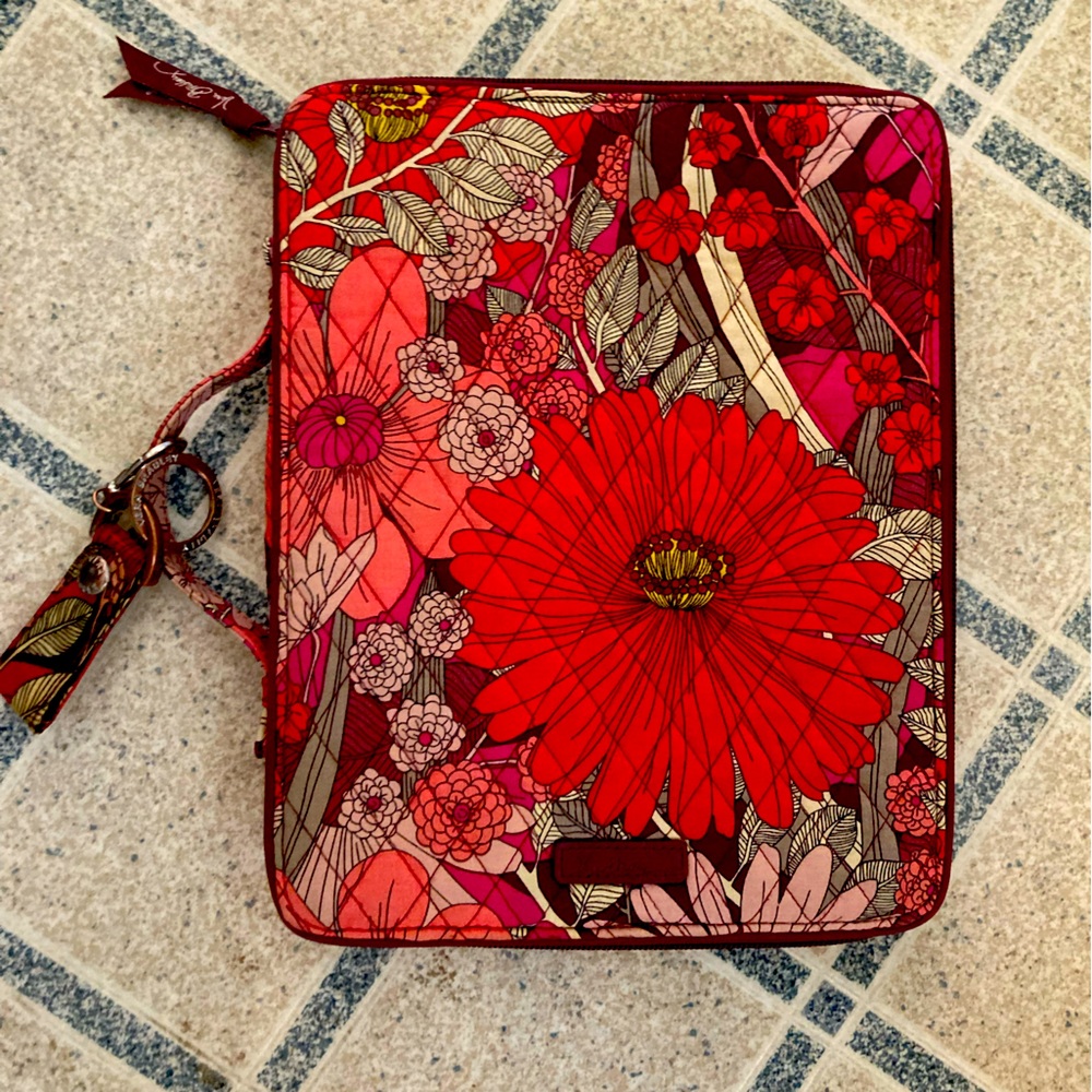 Vera Bradley iPad holder and matching keychain. Great condition. Hardly used.